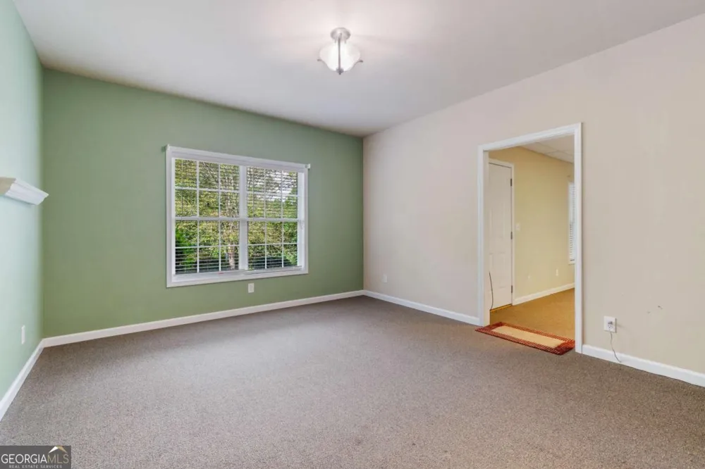 129 Holiday RD Buford, GA 30518