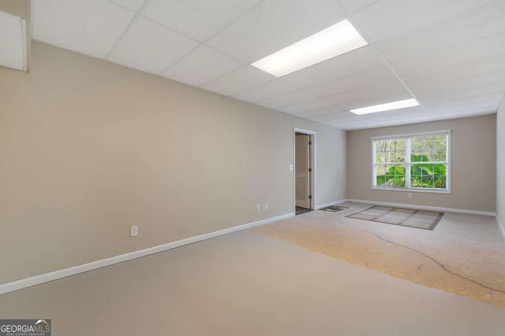 129 Holiday RD Buford, GA 30518