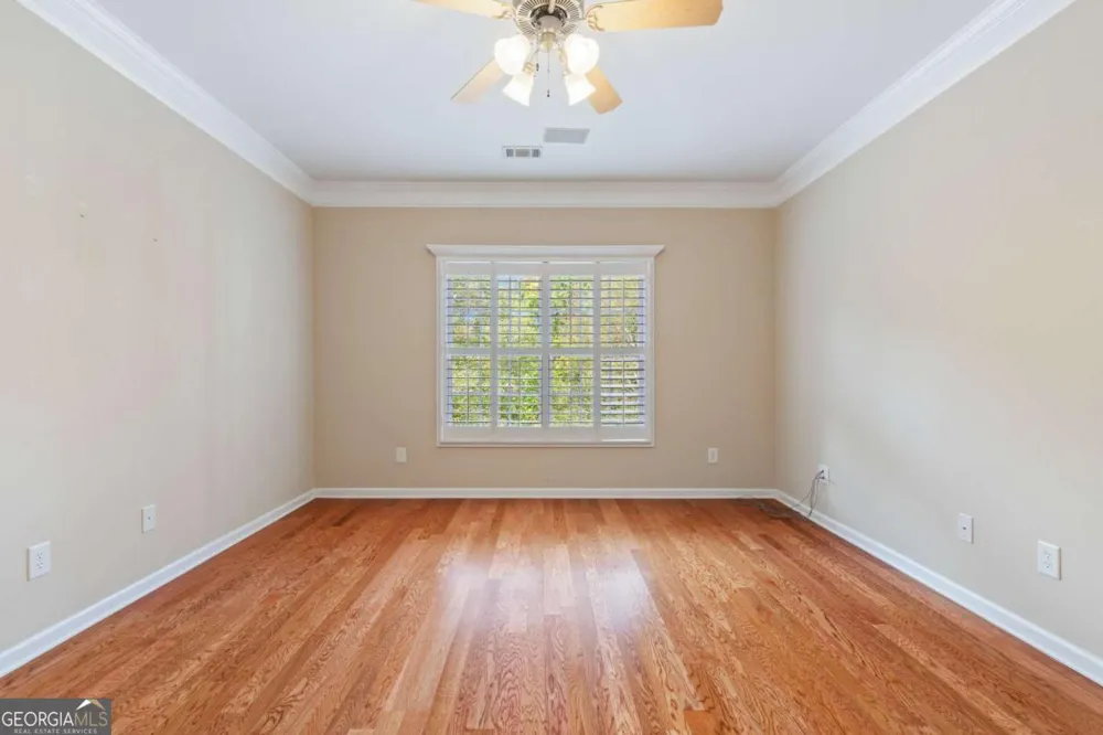 129 Holiday RD Buford, GA 30518
