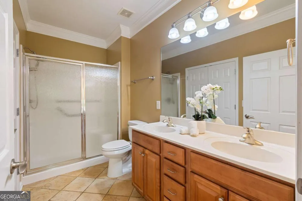 129 Holiday RD Buford, GA 30518