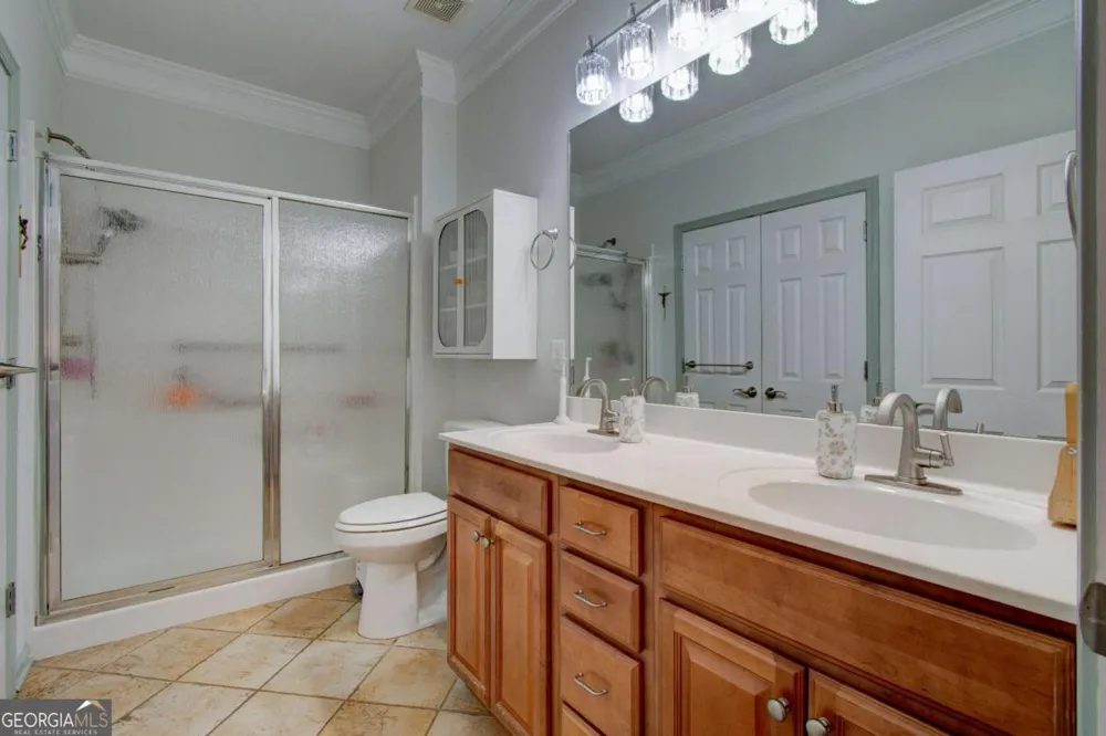 129 Holiday RD Buford, GA 30518