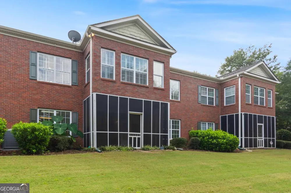 129 Holiday RD Buford, GA 30518