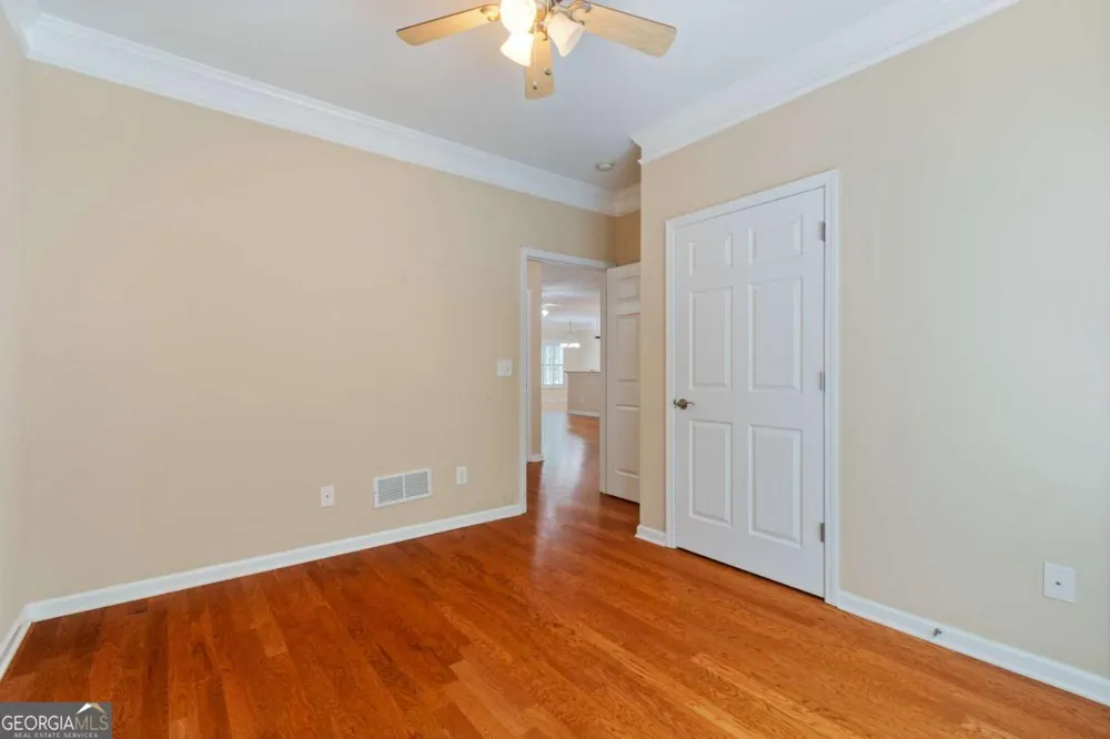 129 Holiday RD Buford, GA 30518
