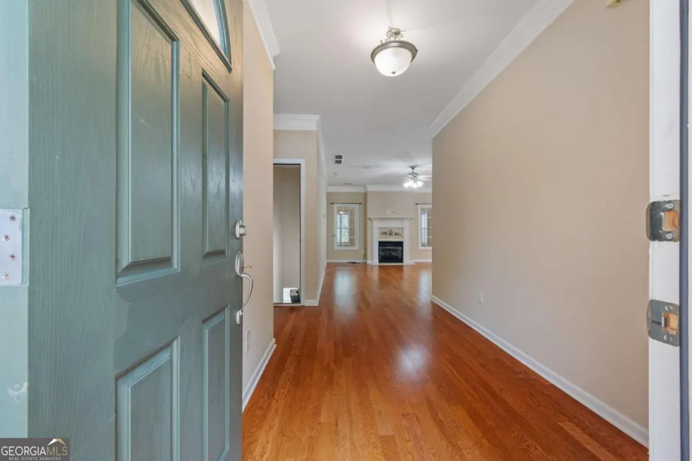 129 Holiday RD Buford, GA 30518