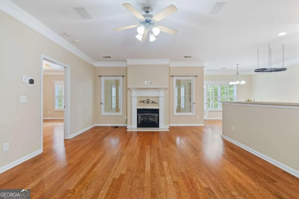 129 Holiday RD Buford, GA 30518