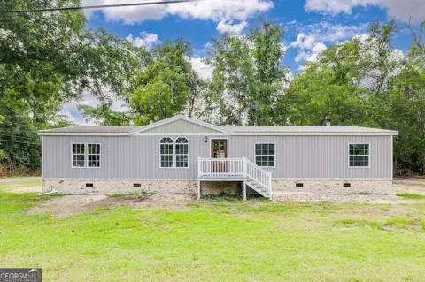 318 Samuel Smalls Sr AVE