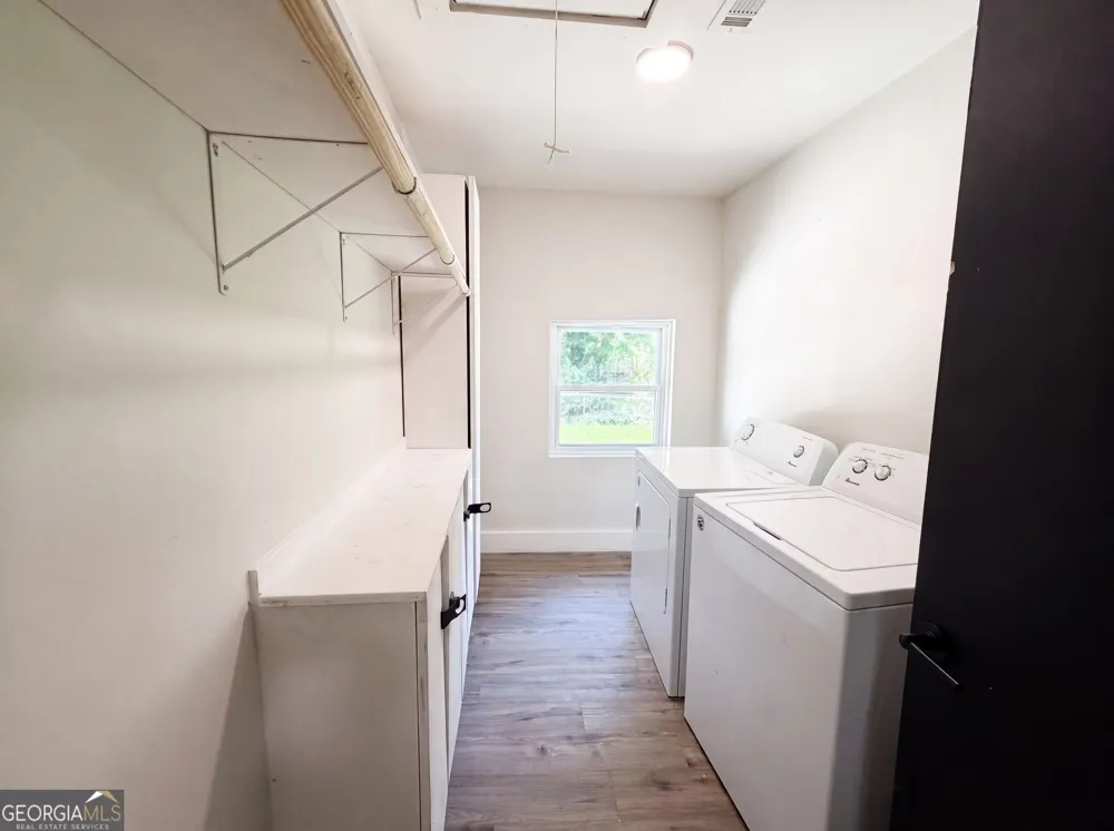 470 Oak DR Hapeville, GA 30354
