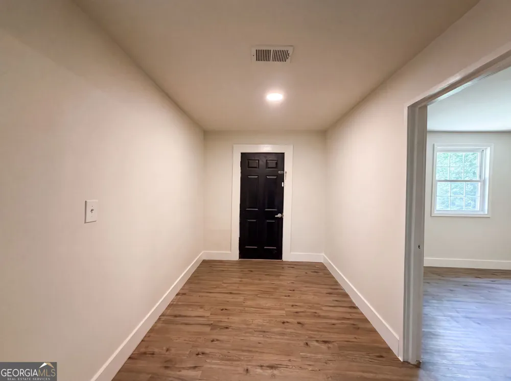 470 Oak DR Hapeville, GA 30354