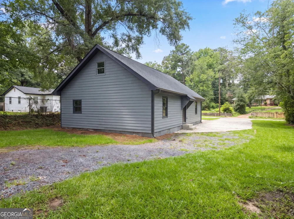 470 Oak DR Hapeville, GA 30354