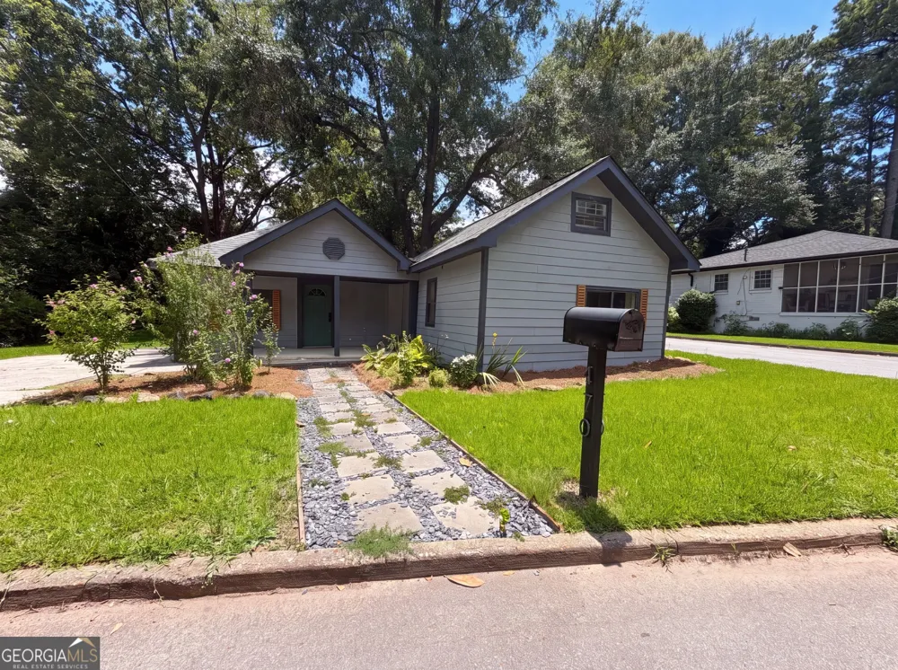 470 Oak DR Hapeville, GA 30354
