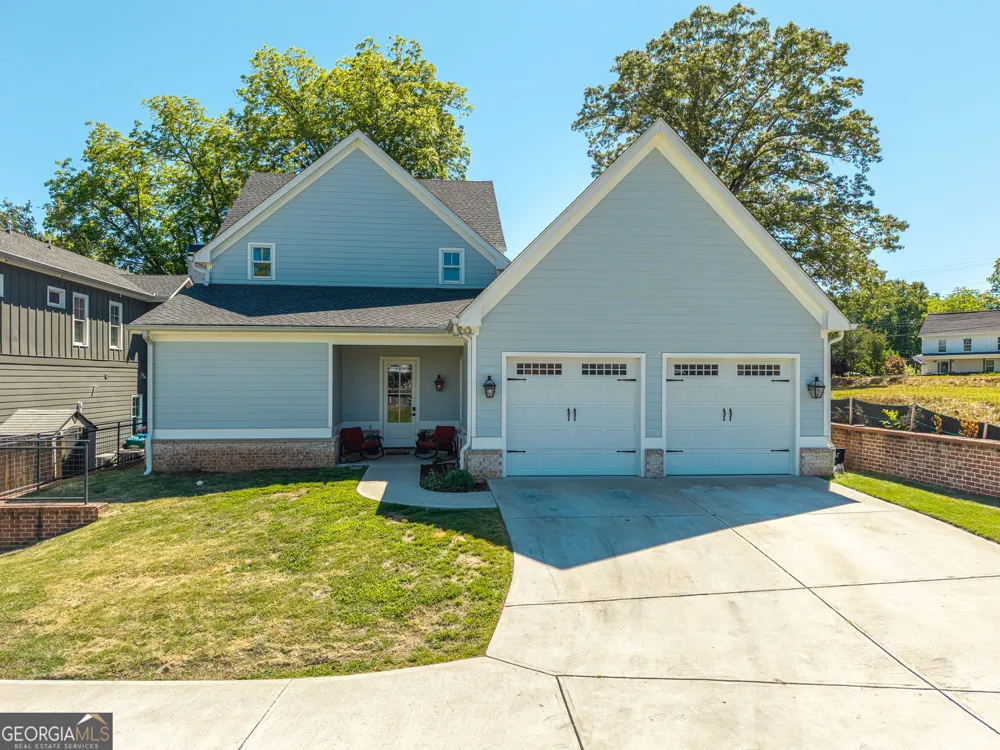 190 Chestnut ST Ball Ground, GA 30107