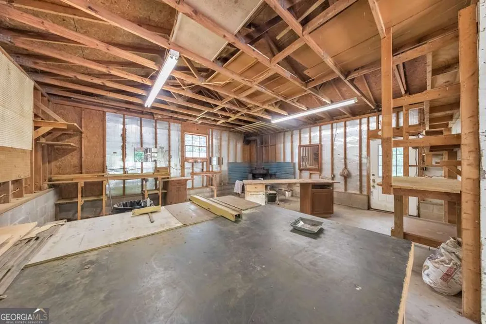 4941 N Helton RD Winston, GA 30187