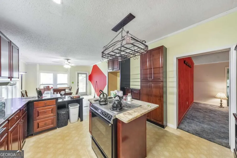 4941 N Helton RD Winston, GA 30187