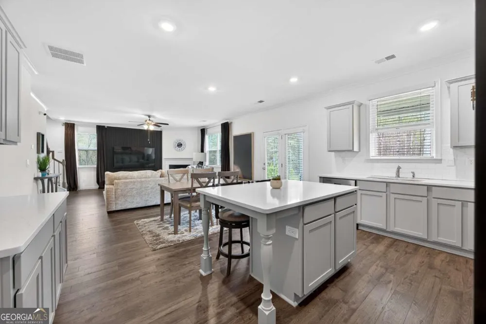 379 Blue Juniper CIR Loganville, GA 30052