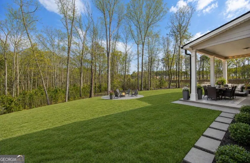 379 Blue Juniper CIR Loganville, GA 30052