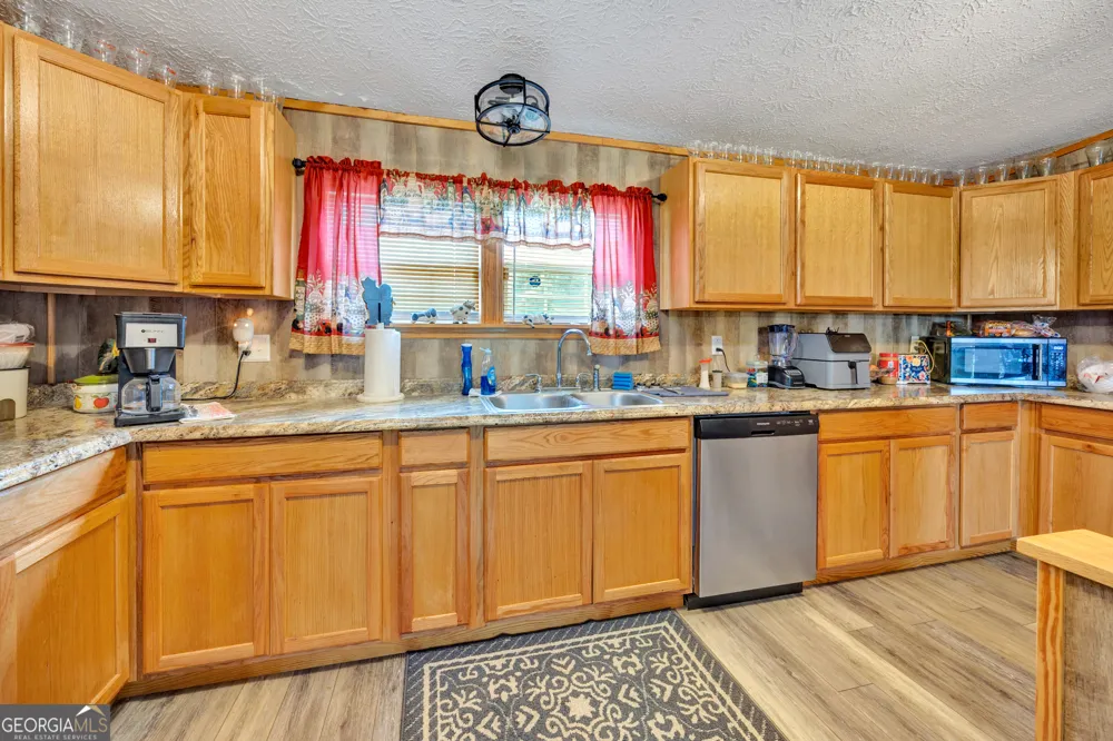 836 Glades RD Eatonton, GA 31024