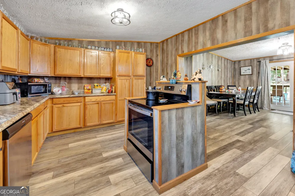 836 Glades RD Eatonton, GA 31024