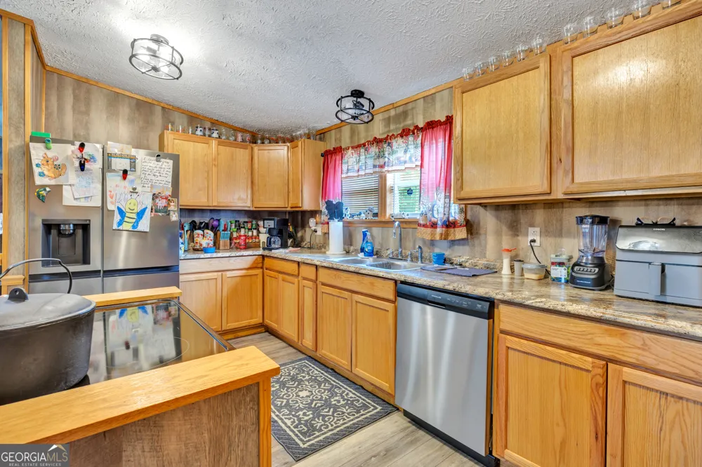 836 Glades RD Eatonton, GA 31024