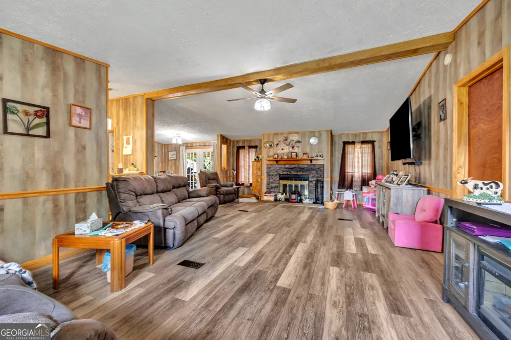 836 Glades RD Eatonton, GA 31024