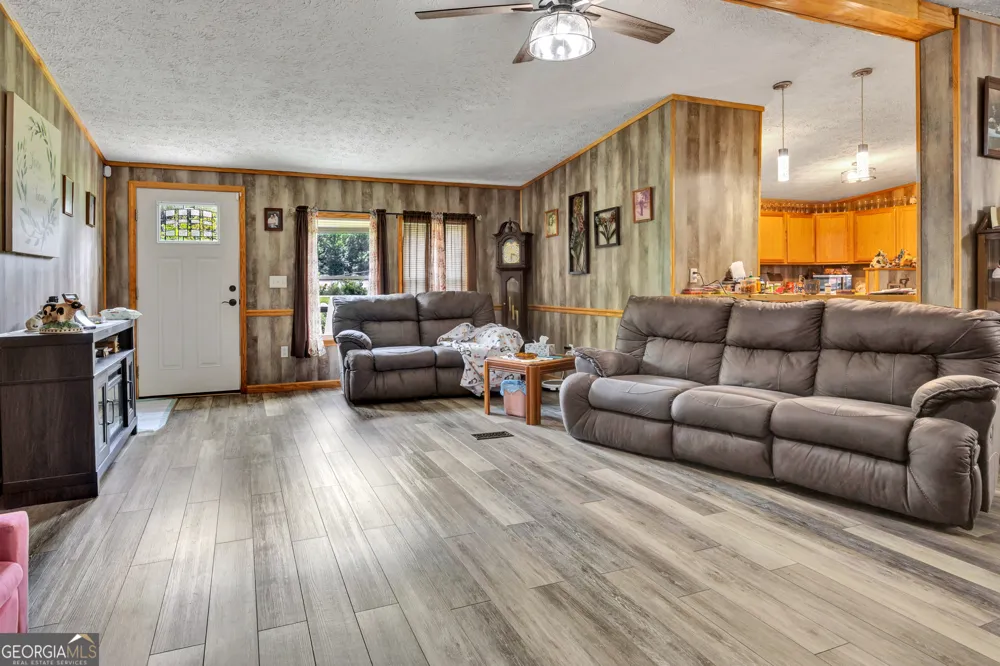 836 Glades RD Eatonton, GA 31024