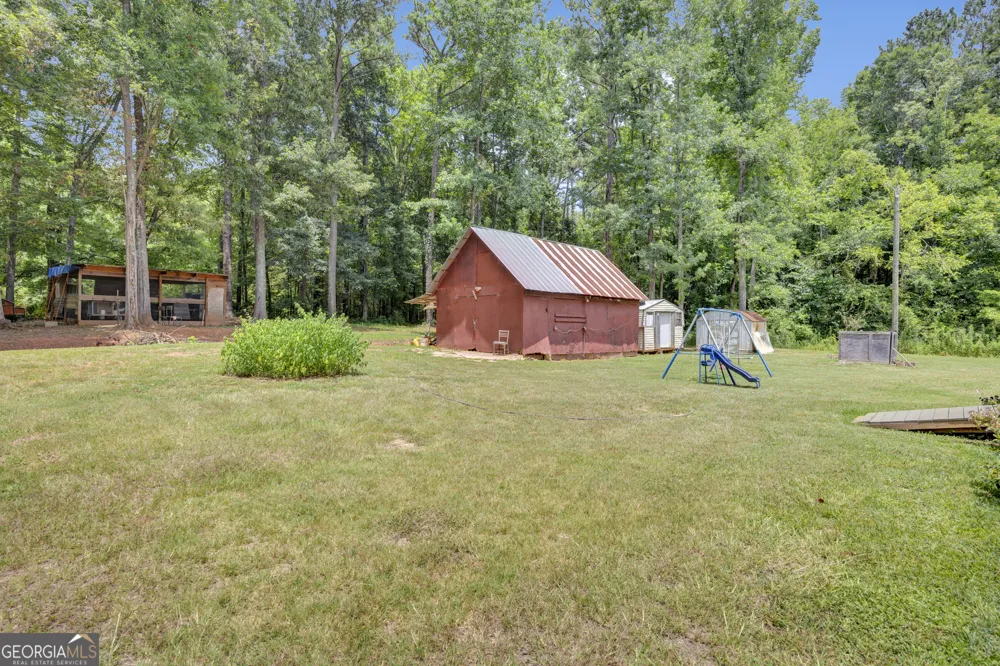 836 Glades RD Eatonton, GA 31024