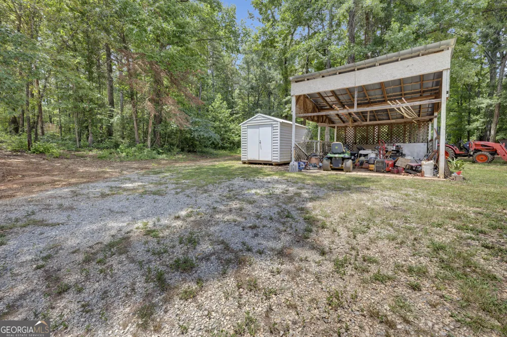 836 Glades RD Eatonton, GA 31024