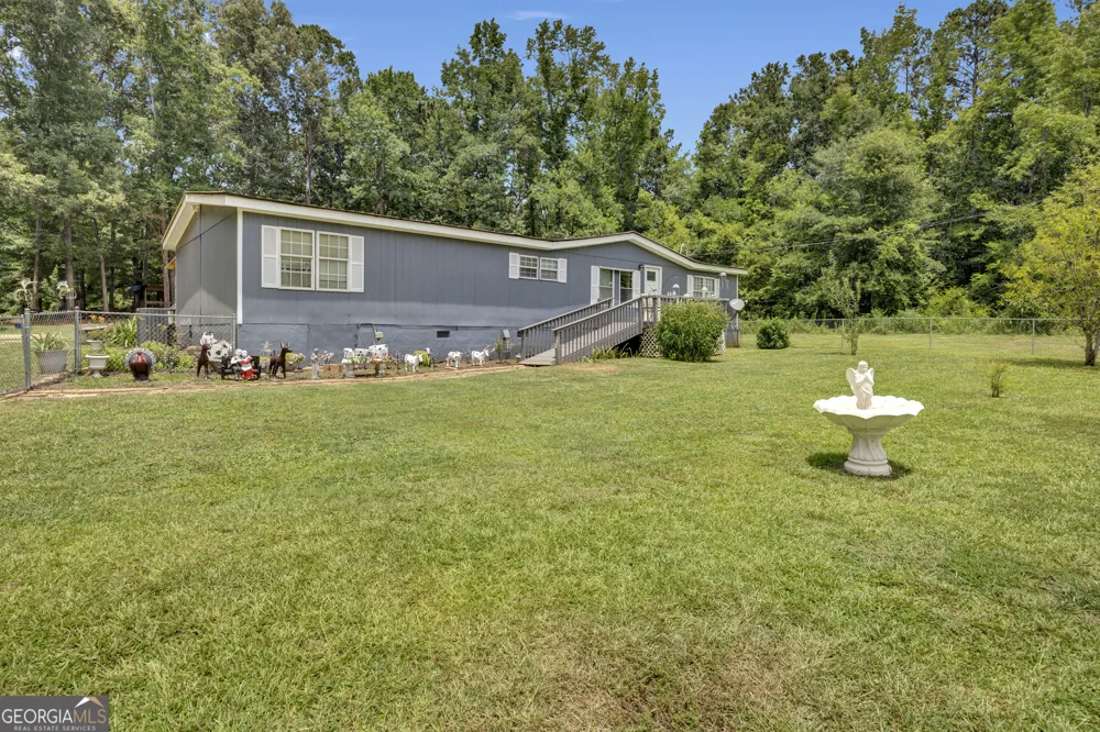 836 Glades RD Eatonton, GA 31024