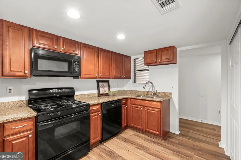 2192 Palmyra DR SE Marietta, GA 30062