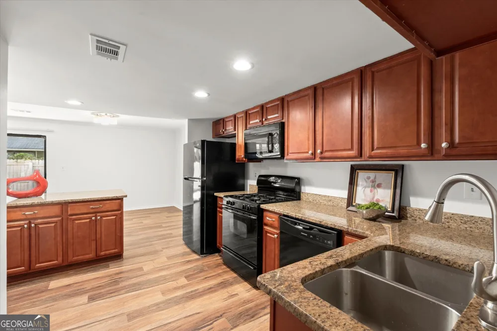 2192 Palmyra DR SE Marietta, GA 30062