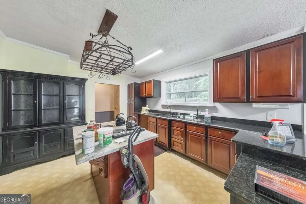 4941 N Helton RD Winston, GA 30187