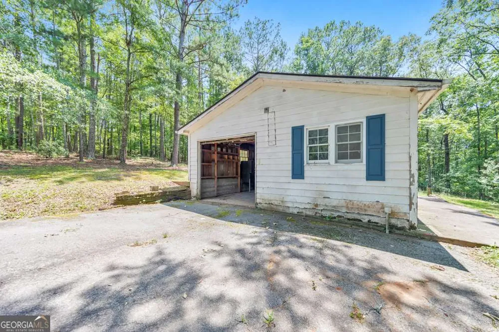 4941 N Helton RD Winston, GA 30187