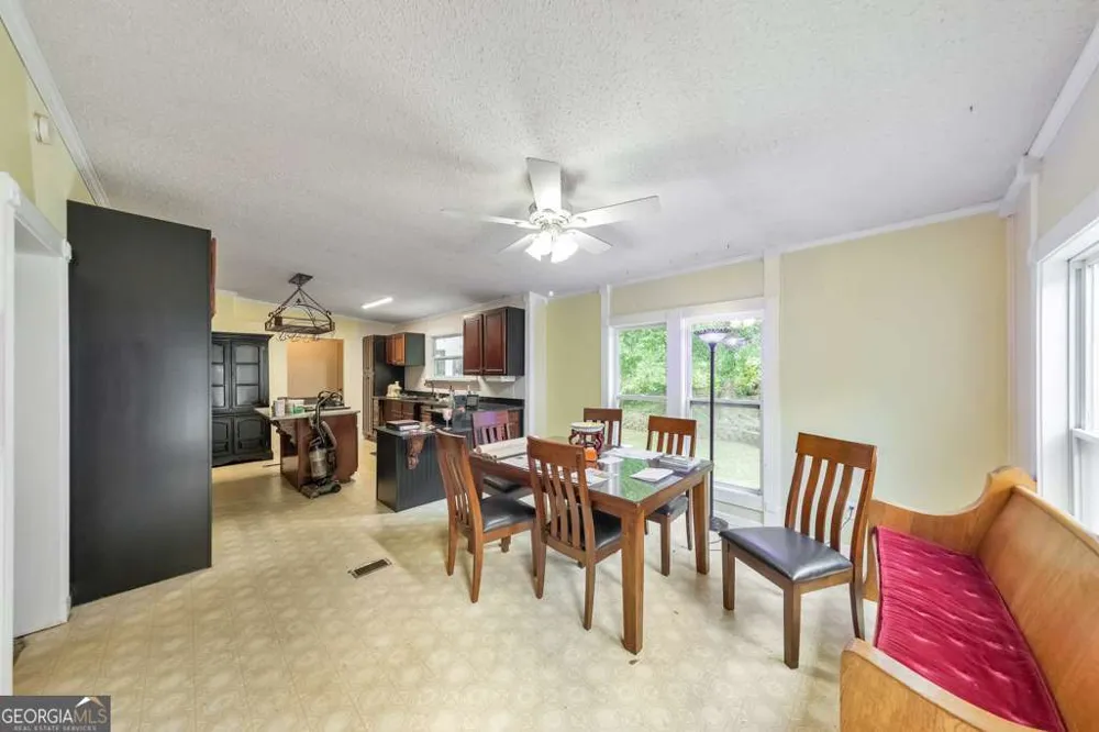 4941 N Helton RD Winston, GA 30187