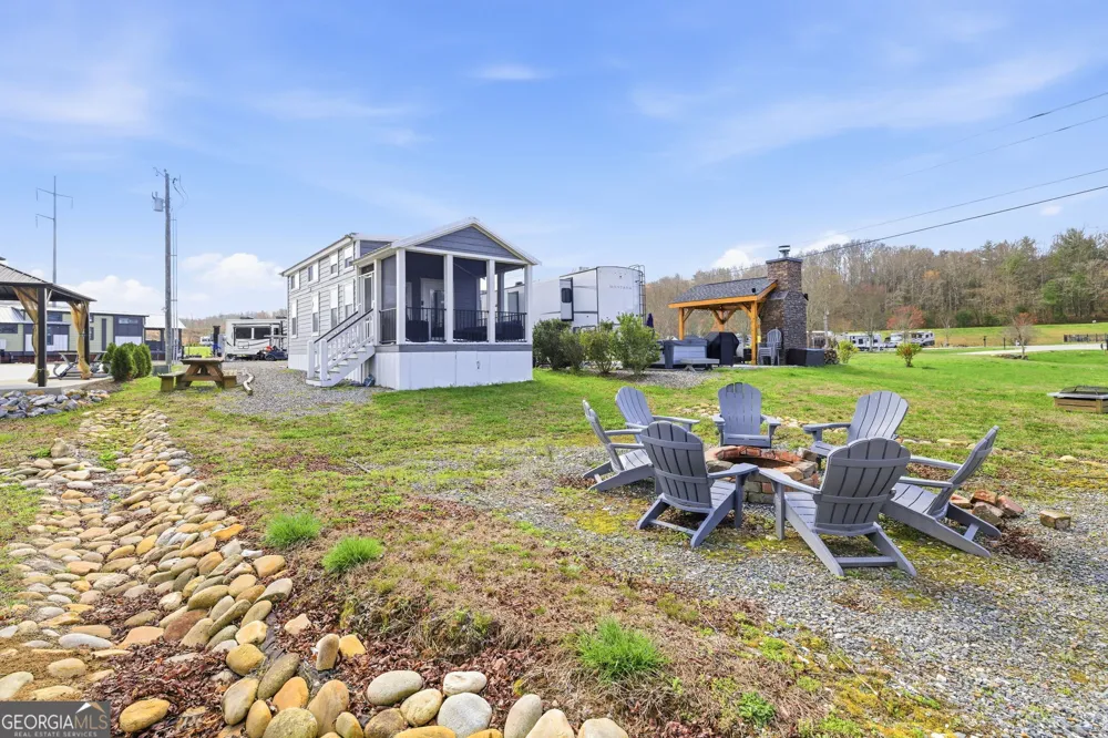 102 Mountain Meadows DR Morganton, GA 30560