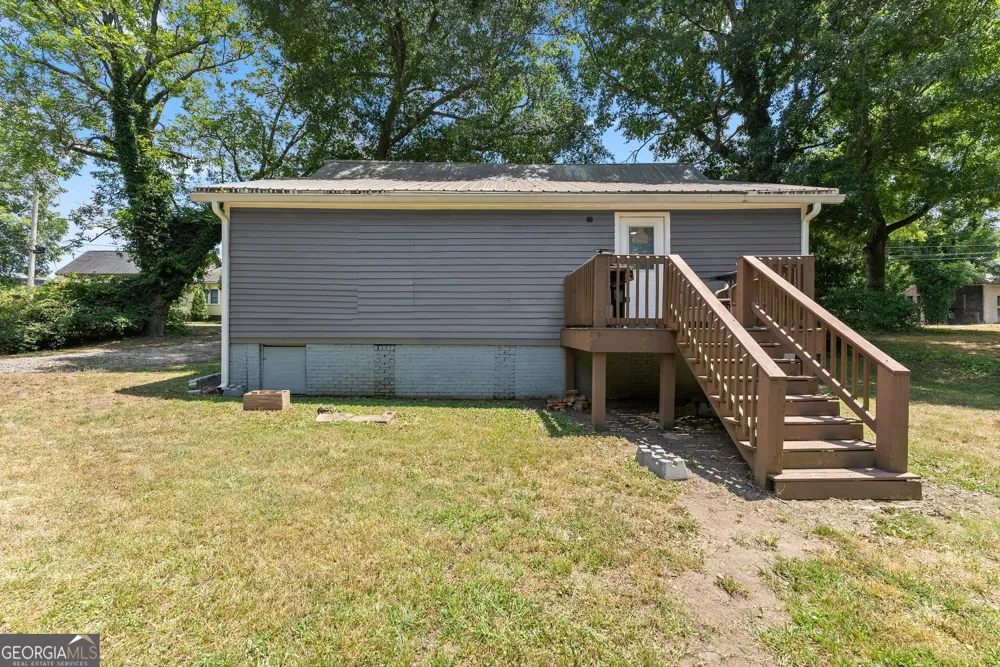 48 Chestnut ST Commerce, GA 30529