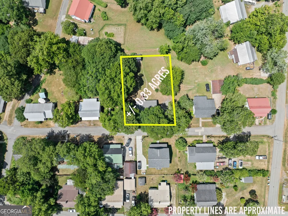 48 Chestnut ST Commerce, GA 30529