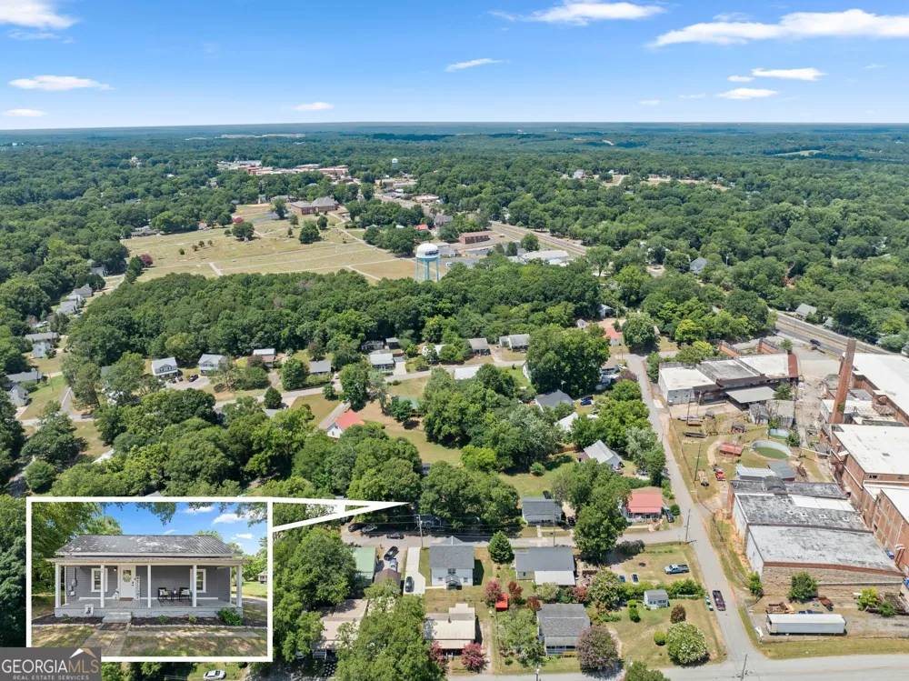 48 Chestnut ST Commerce, GA 30529