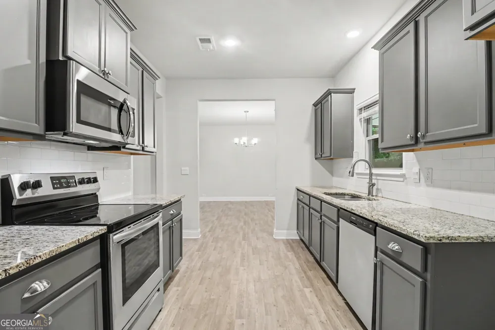 731 Dawn PL Alto, GA 30510
