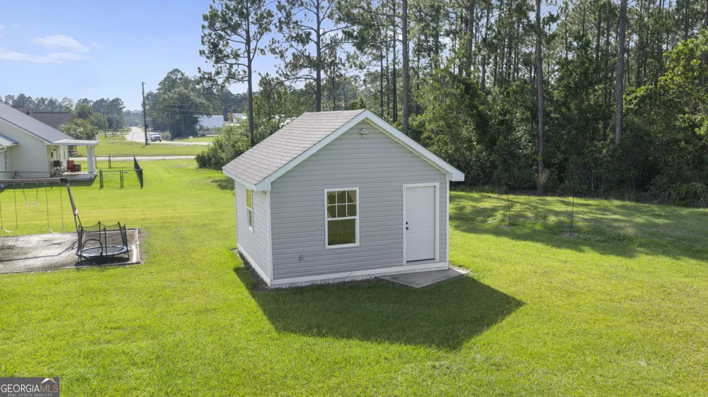 99 Jennifer LN Baxley, GA 31513