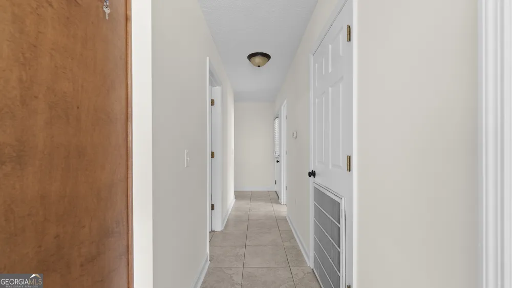 99 Jennifer LN Baxley, GA 31513
