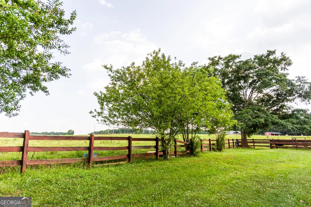 1441 Dickson RD Rutledge, GA 30663