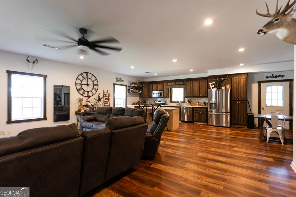 1441 Dickson RD Rutledge, GA 30663