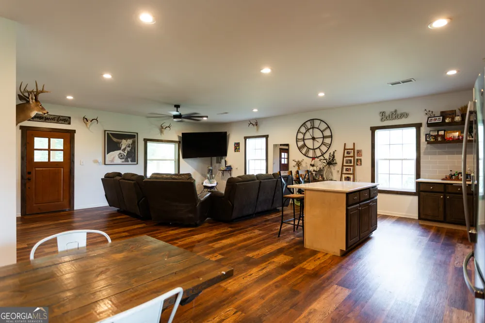 1441 Dickson RD Rutledge, GA 30663