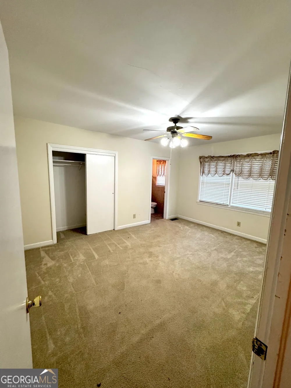 17 Deforest AVE Trion, GA 30753