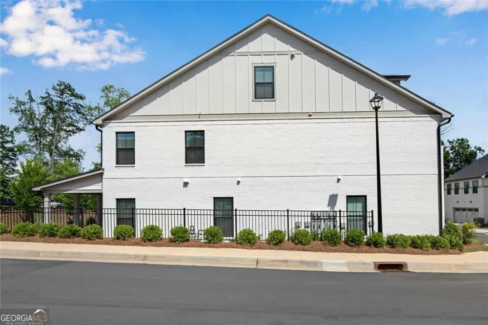 400 Renwood TRL Johns Creek, GA 30097