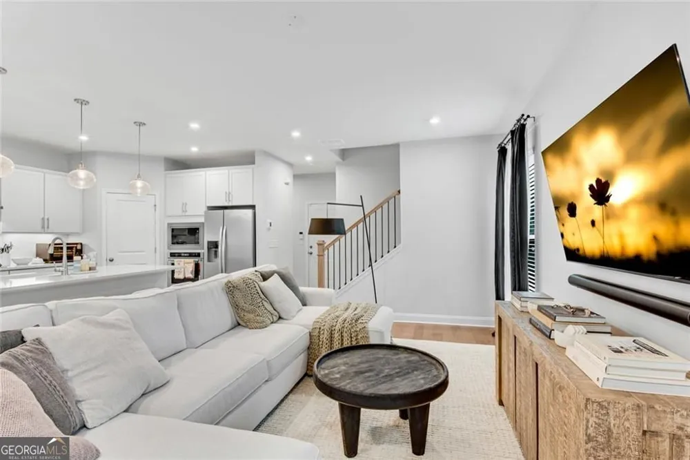 400 Renwood TRL Johns Creek, GA 30097