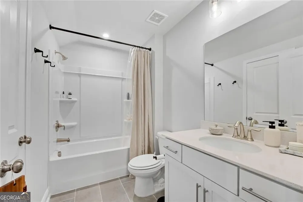 400 Renwood TRL Johns Creek, GA 30097