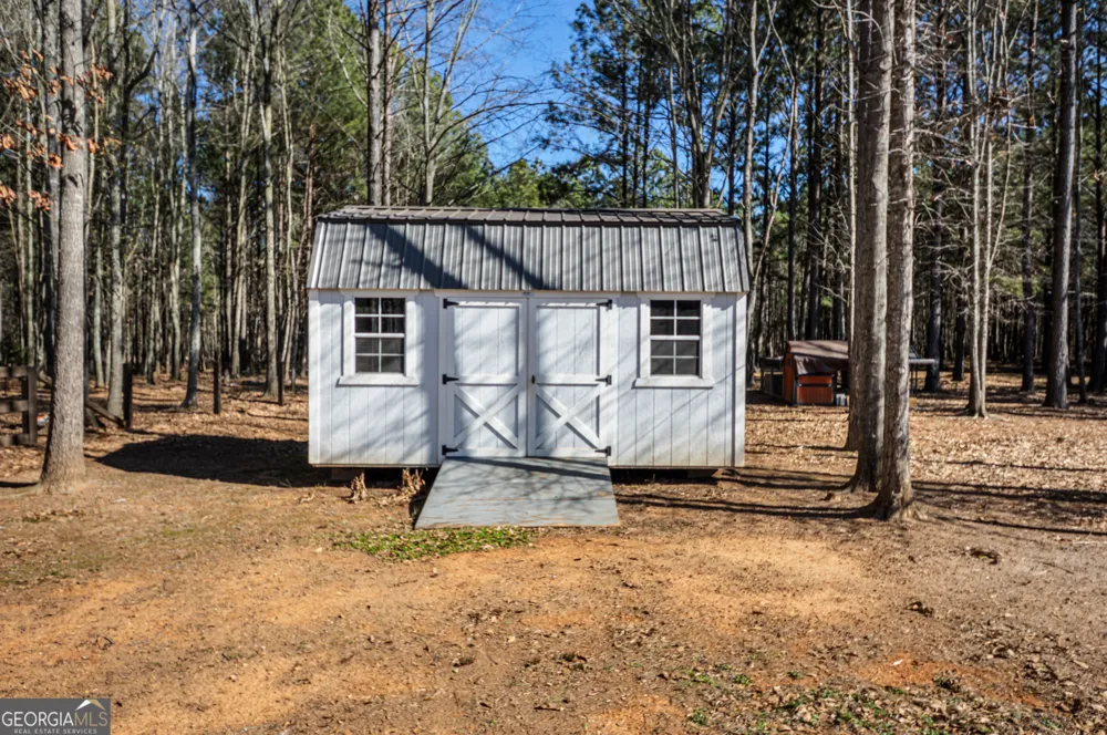 2736 Jones Holly RD Good Hope, GA 30641