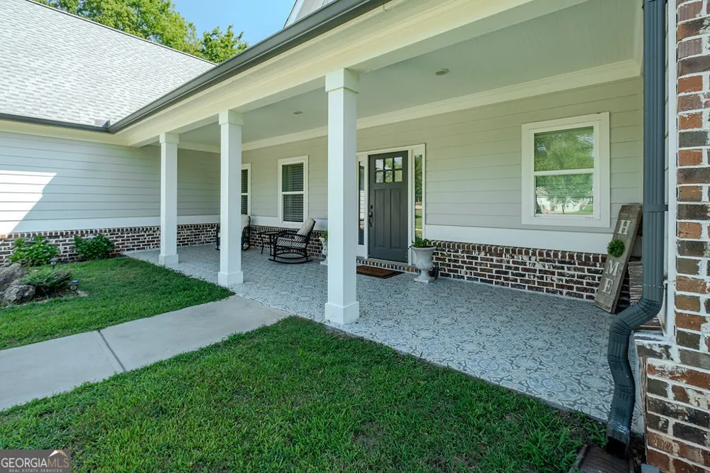 2736 Jones Holly RD Good Hope, GA 30641
