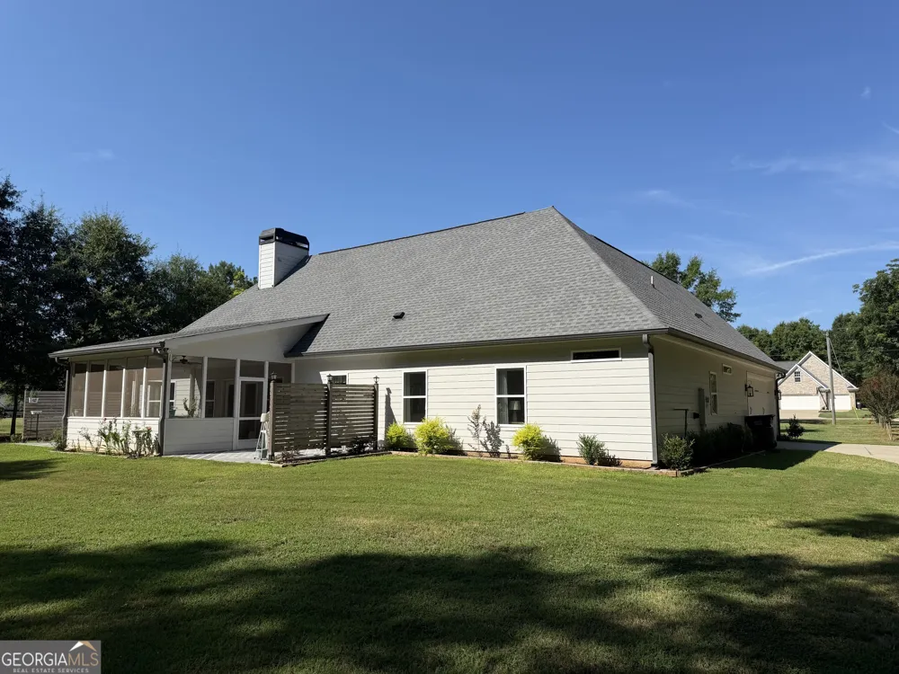 2736 Jones Holly RD Good Hope, GA 30641