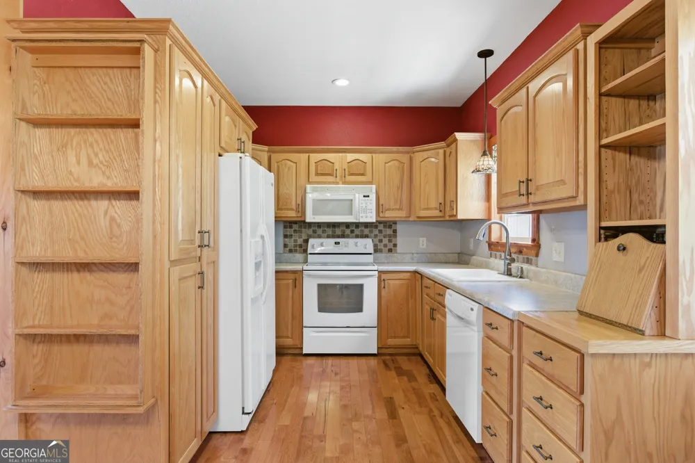 620 Courthouse Gap RD Clayton, GA 30525